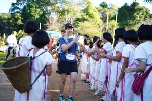 BIB: 3413
                            <button type="button" onclick="openModal(18991209)" class="btn btn-primary btn-sm float-right btn-popup" data-toggle="modal" data-target=".modal-high-quality">
                        <i class="fas fa-shopping-cart"></i> Add to Cart
                    </button>
                                            <button type="button" onclick="isThisMe(18991209, true)" class="btn btn-success btn-sm float-right btn-popup btn-isme hidden" data-toggle="tooltip" data-placement="bottom" title="นี่คือรูปของคุณใช่ไหม คลิกที่นี่เพื่อเอาเข้าอัลบั้ม">
                        <i class="fas fa-plus"></i> Add to album
                    </button>
                    <button type="button" onclick="isThisMe(18991209, false)" class="btn btn-warning btn-sm float-right btn-popup btn-isnotme hidden">
                        <i class="fas fa-ban"></i> Remove from album
                    </button>